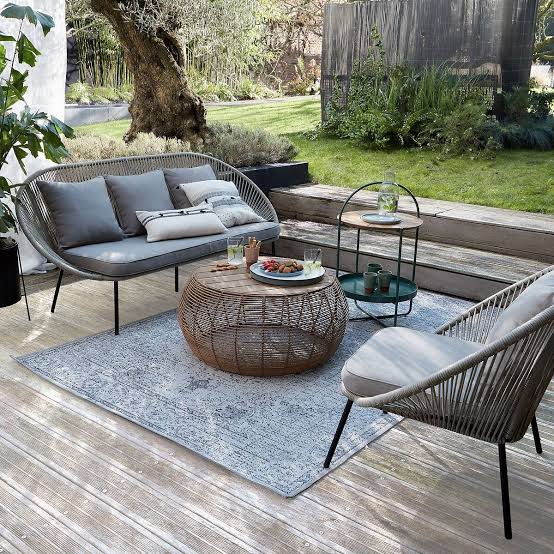 juego de silla y sofa de exterior